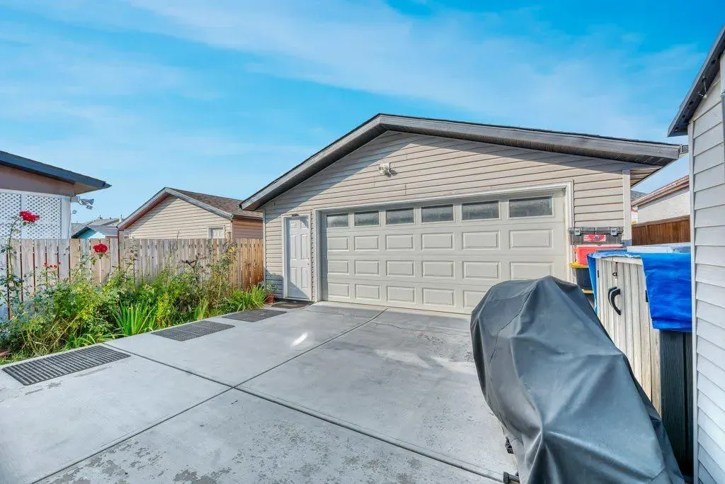 319 SADDLEBROOK Circle E