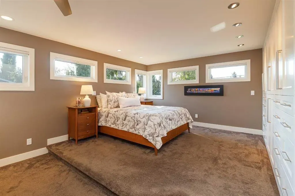 63 Cherovan Drive SW