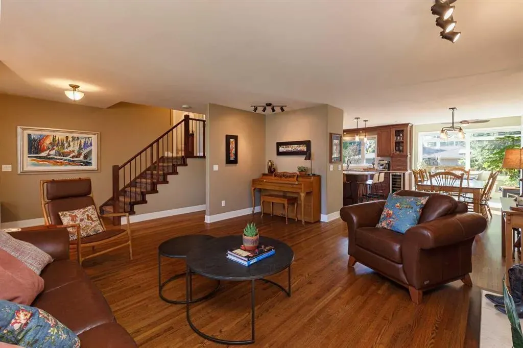 63 Cherovan Drive SW