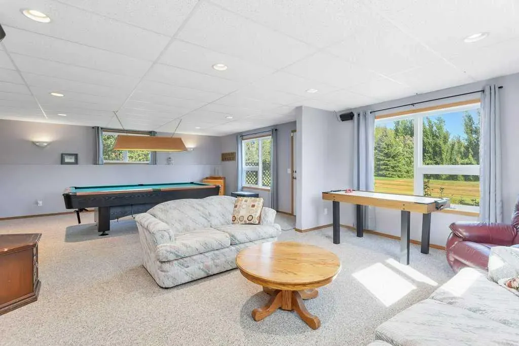 33016 Township Road 424A