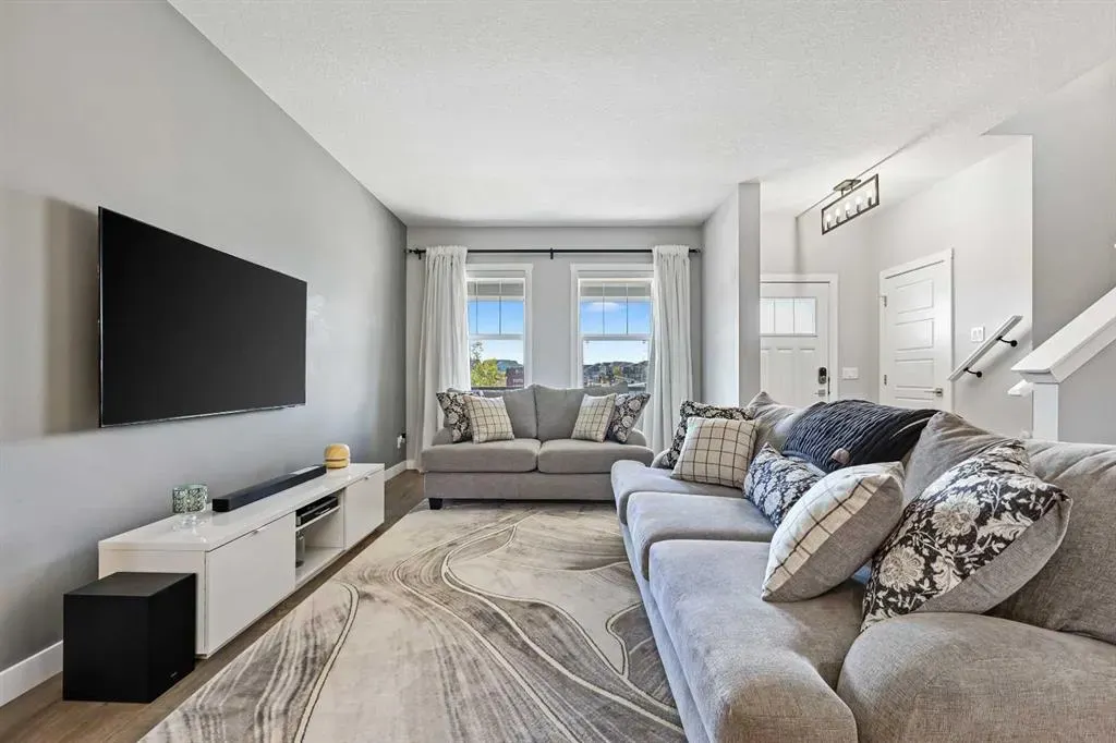 967 Legacy Circle SE