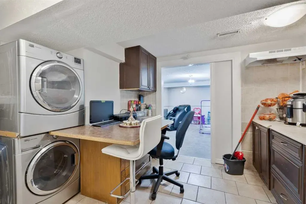 124 Whiteside Crescent NE