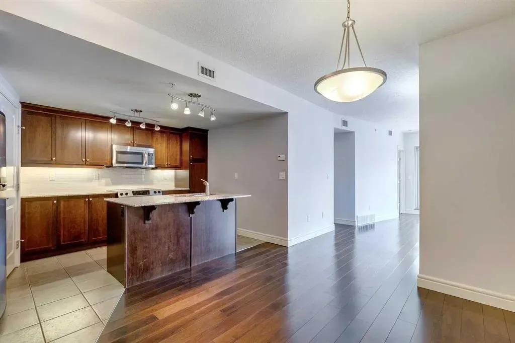 910 5 Avenue SW, #1706