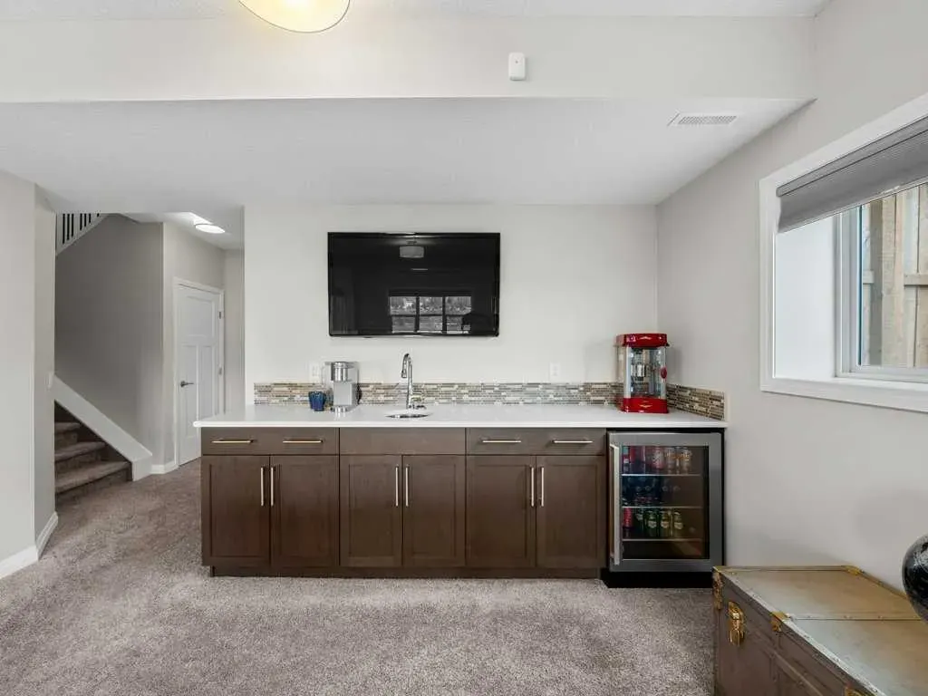 34 Riviera View