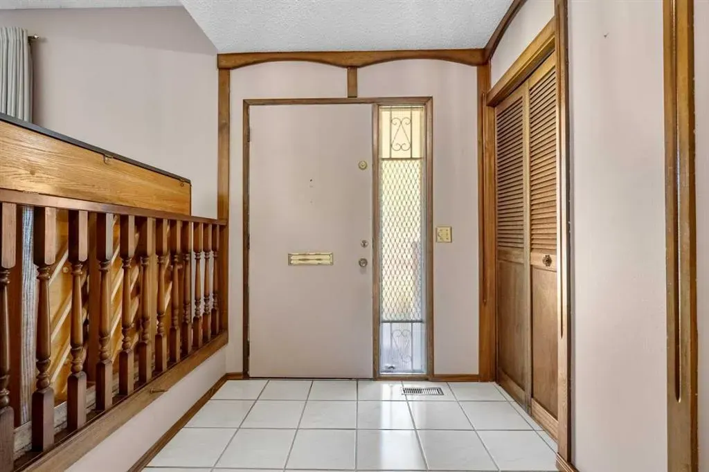 344 Parkland Way SE