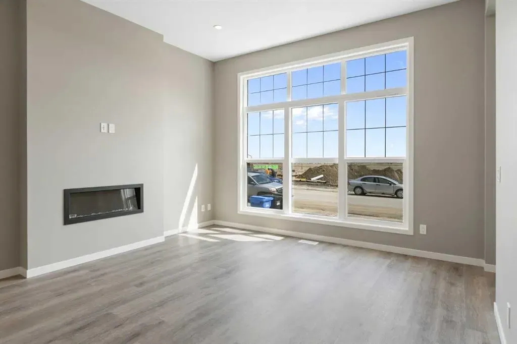 415 Hotchkiss Manor SE