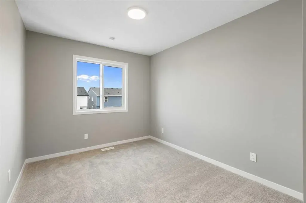415 Hotchkiss Manor SE