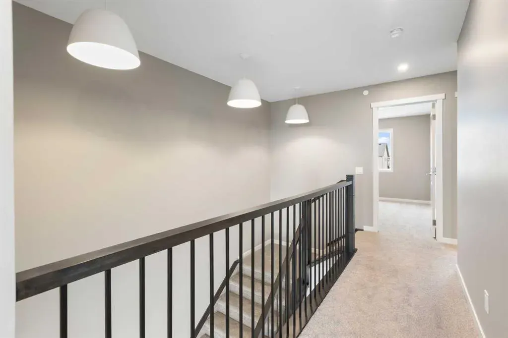 415 Hotchkiss Manor SE
