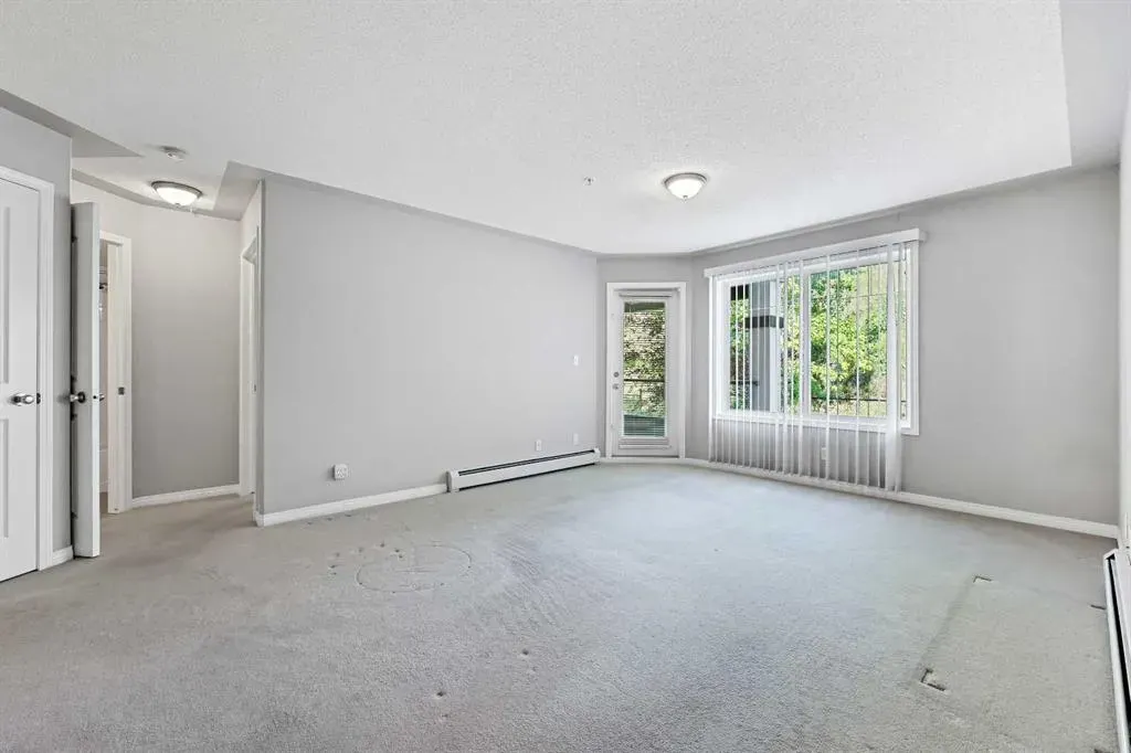 369 Rocky Vista Park NW, #212