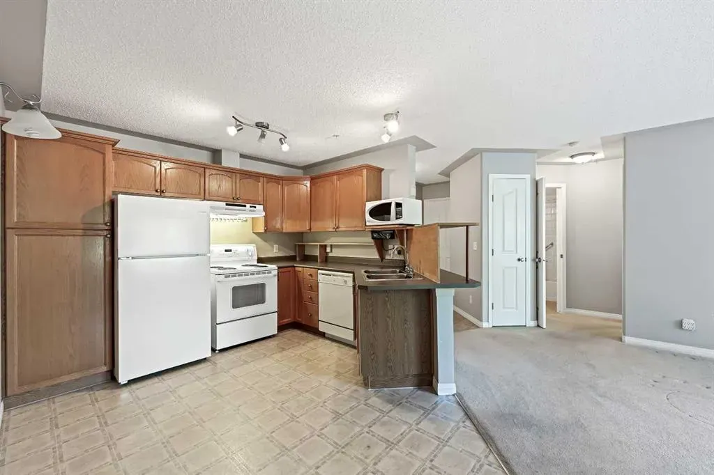 369 Rocky Vista Park NW, #212