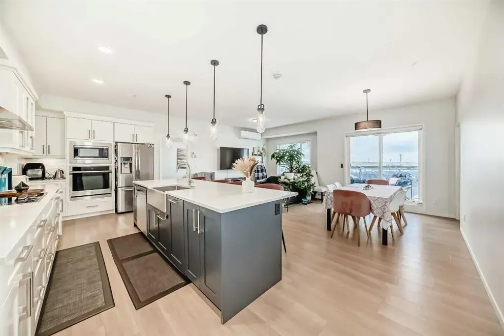100 Harvest Hills Place NE, #404