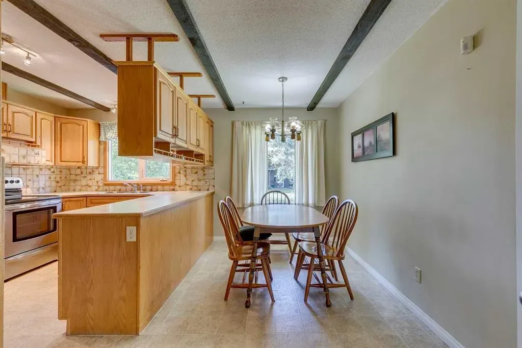 32 Vartown Place NW