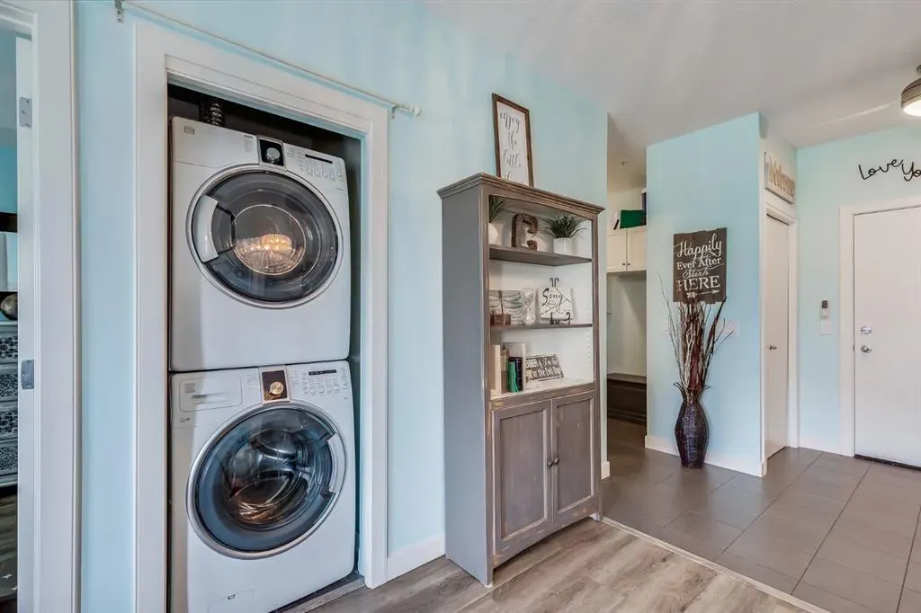 604 East Lake Boulevard NE, #2225