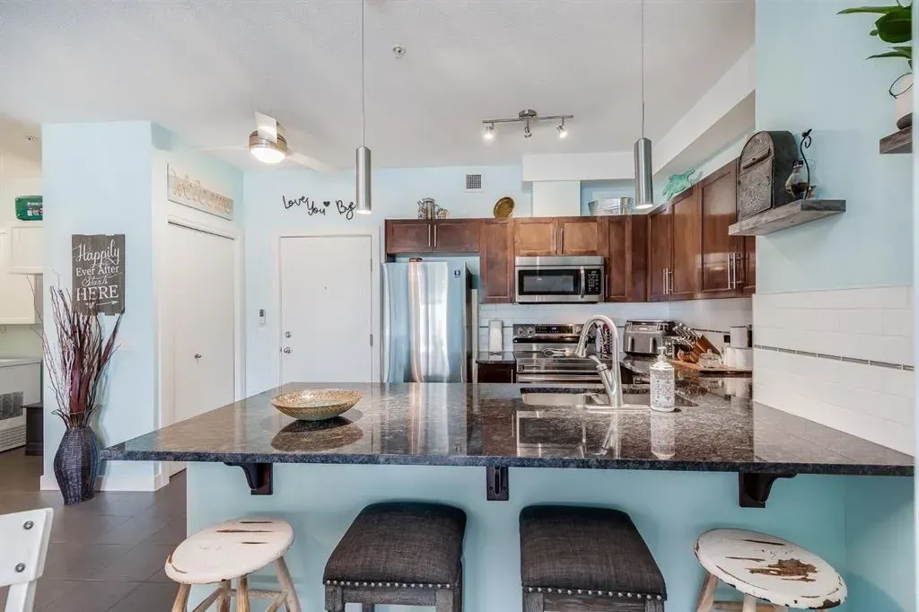 604 East Lake Boulevard NE, #2225