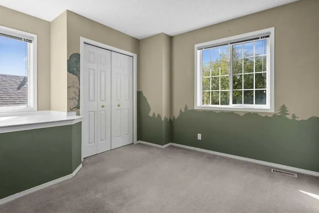 9718 Harvest Hills Link NE