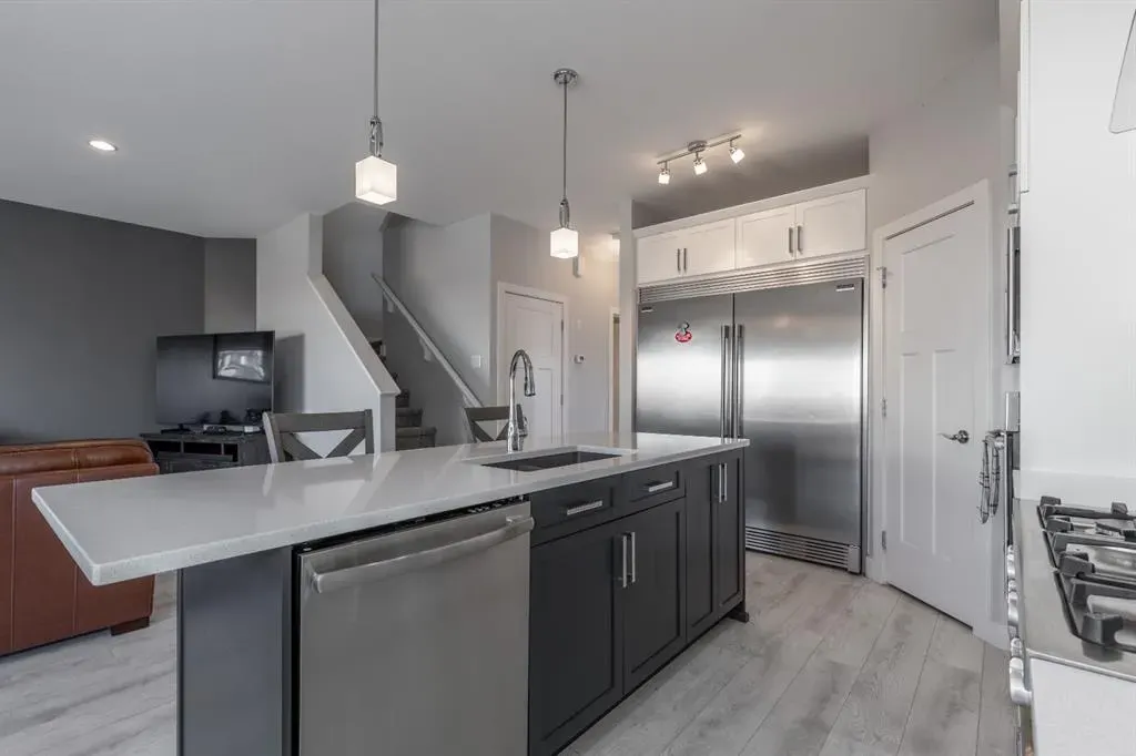 875 Miners Boulevard W