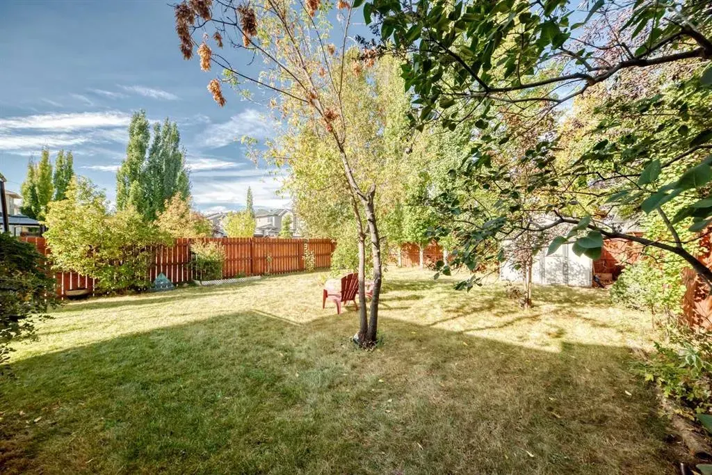 202 Bridlewood Court SW