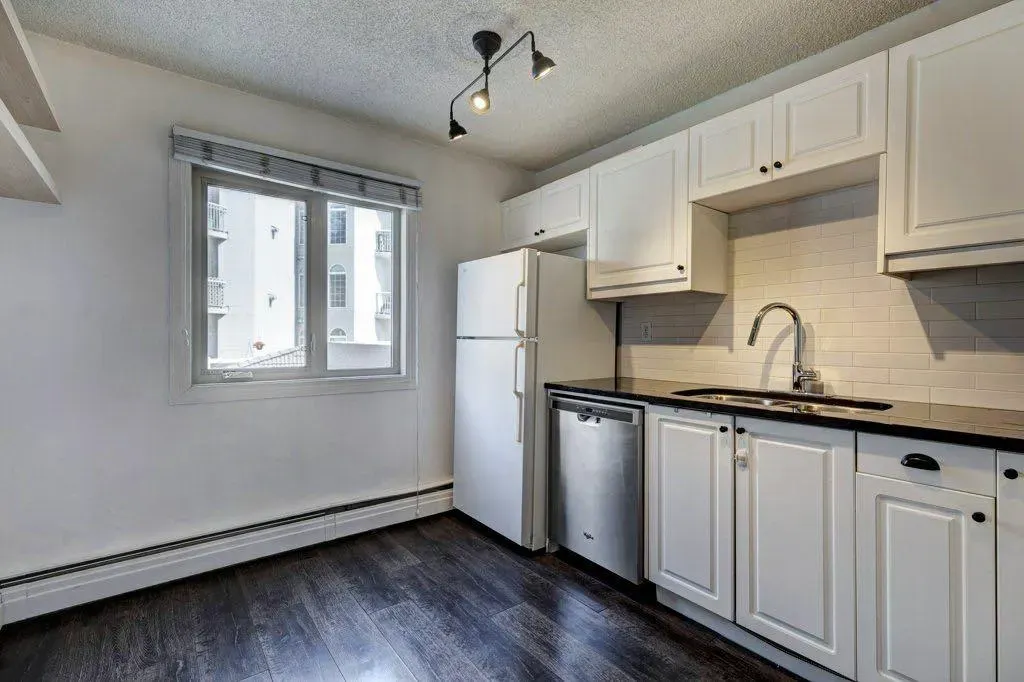 1335 12 Avenue, #211