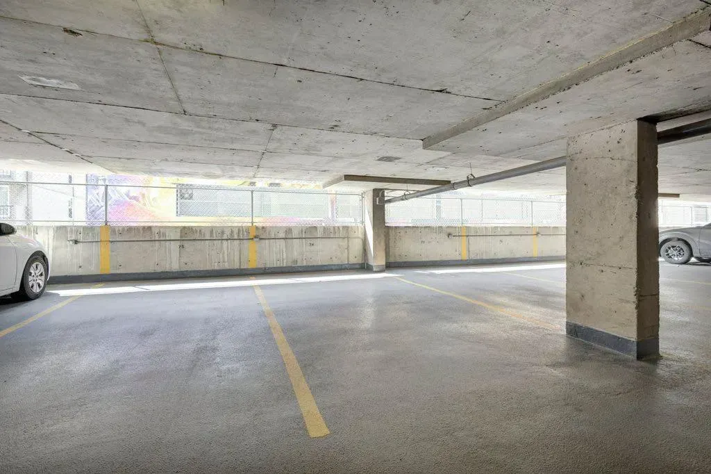 1335 12 Avenue, #211