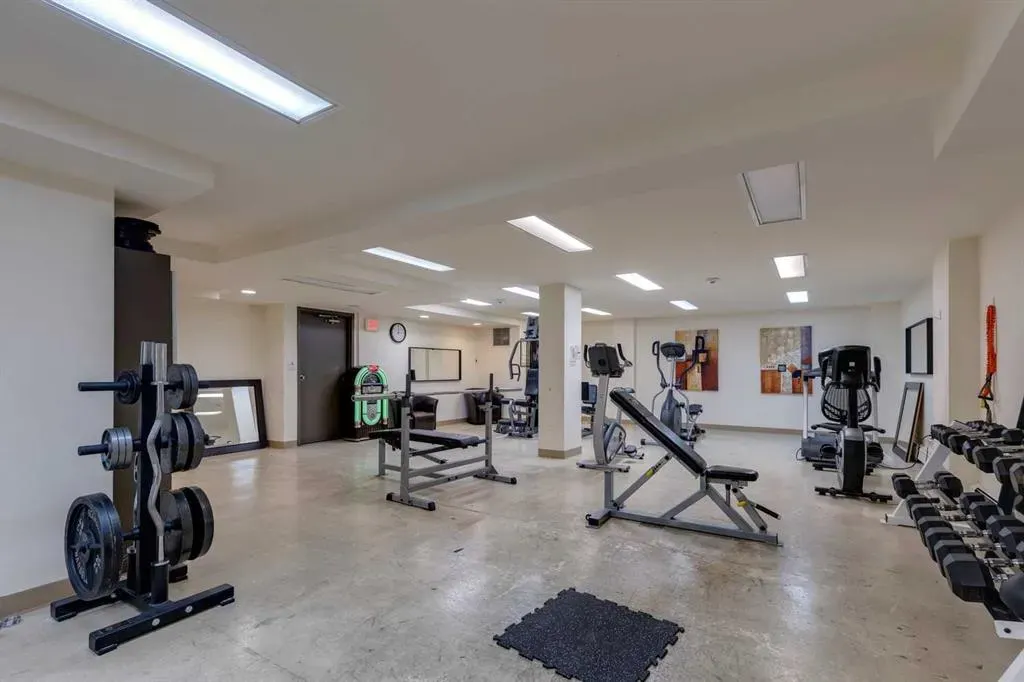 812 14 Avenue SW, #704