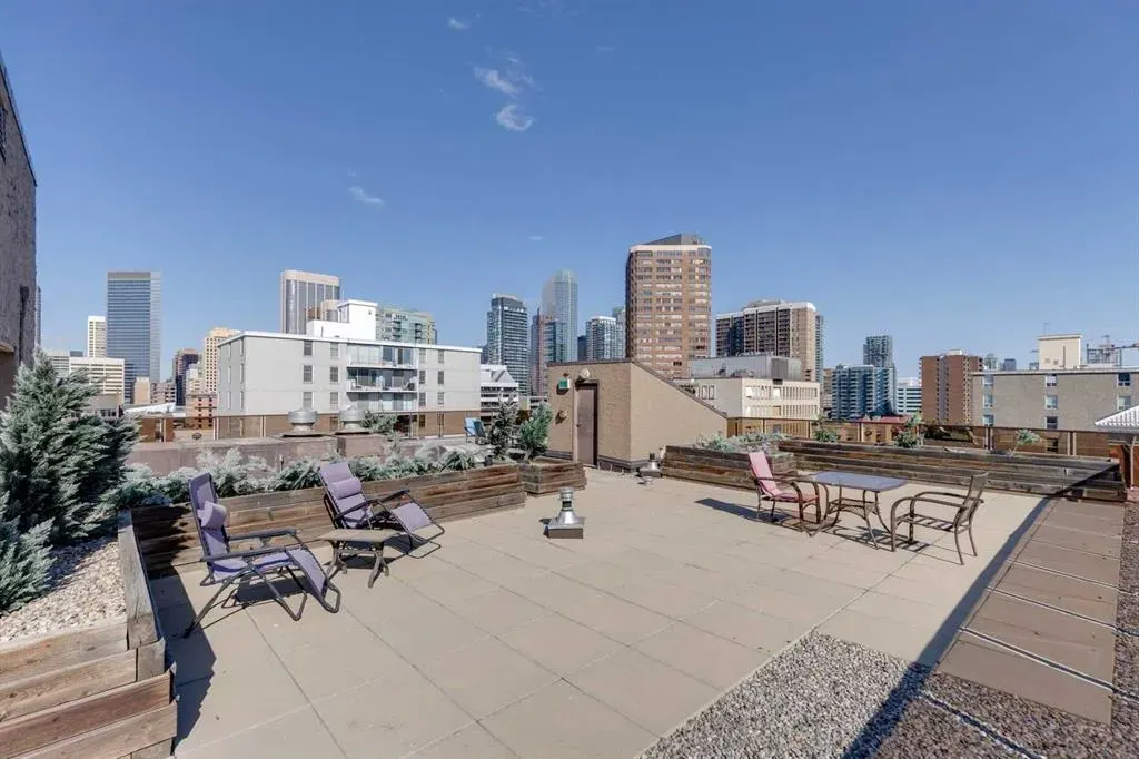 812 14 Avenue SW, #704