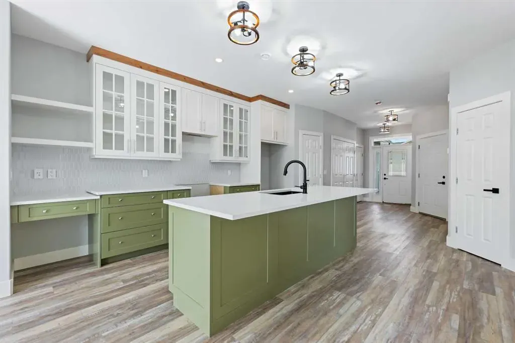 610 4 Avenue SW, #28
