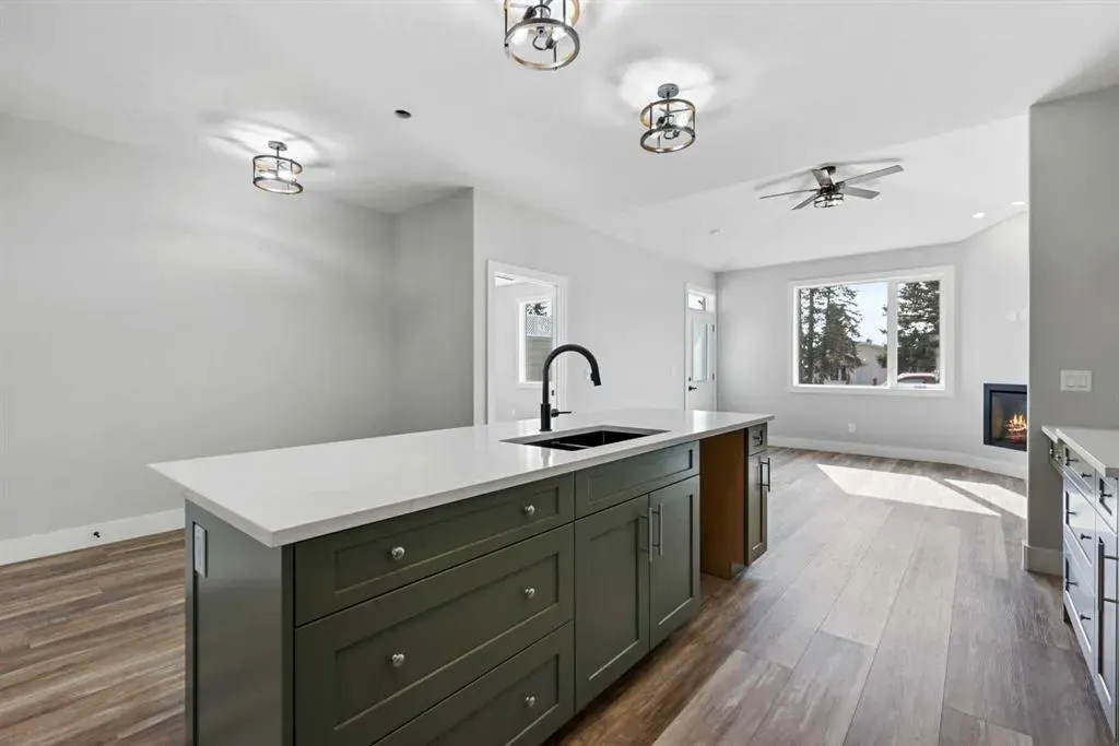 610 4 Avenue SW, #28
