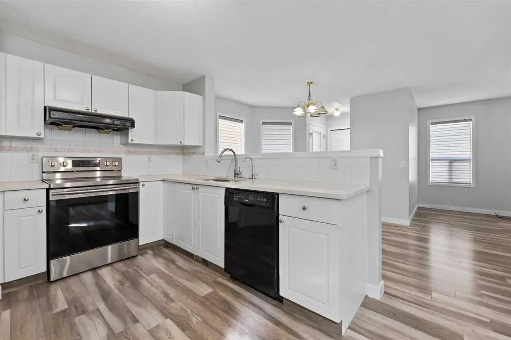 14 Tarington Park NE