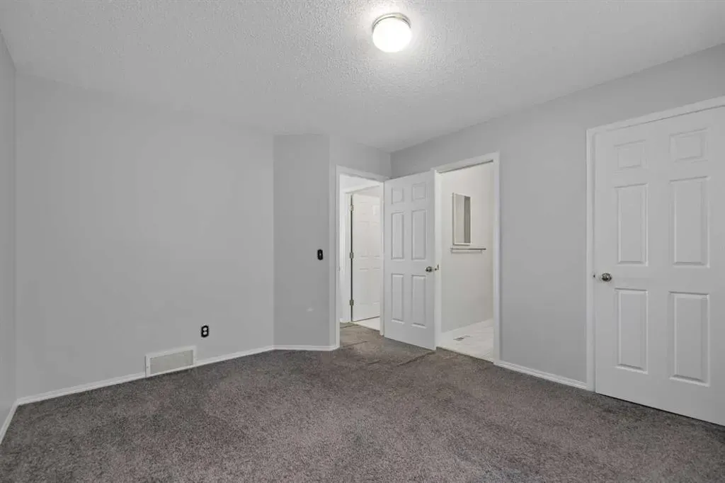 14 Tarington Park NE