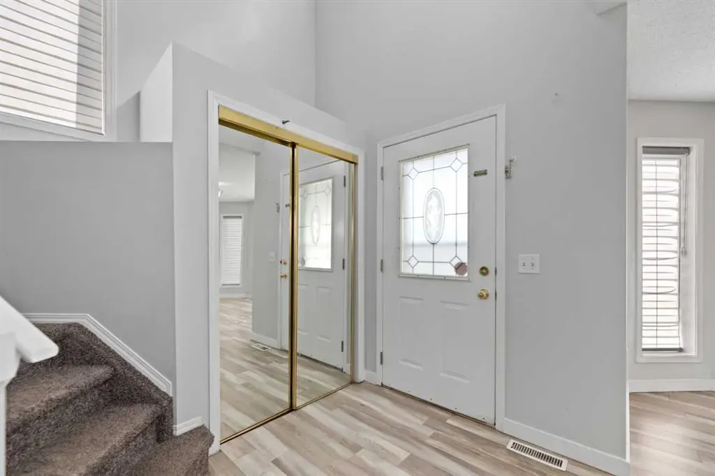 14 Tarington Park NE