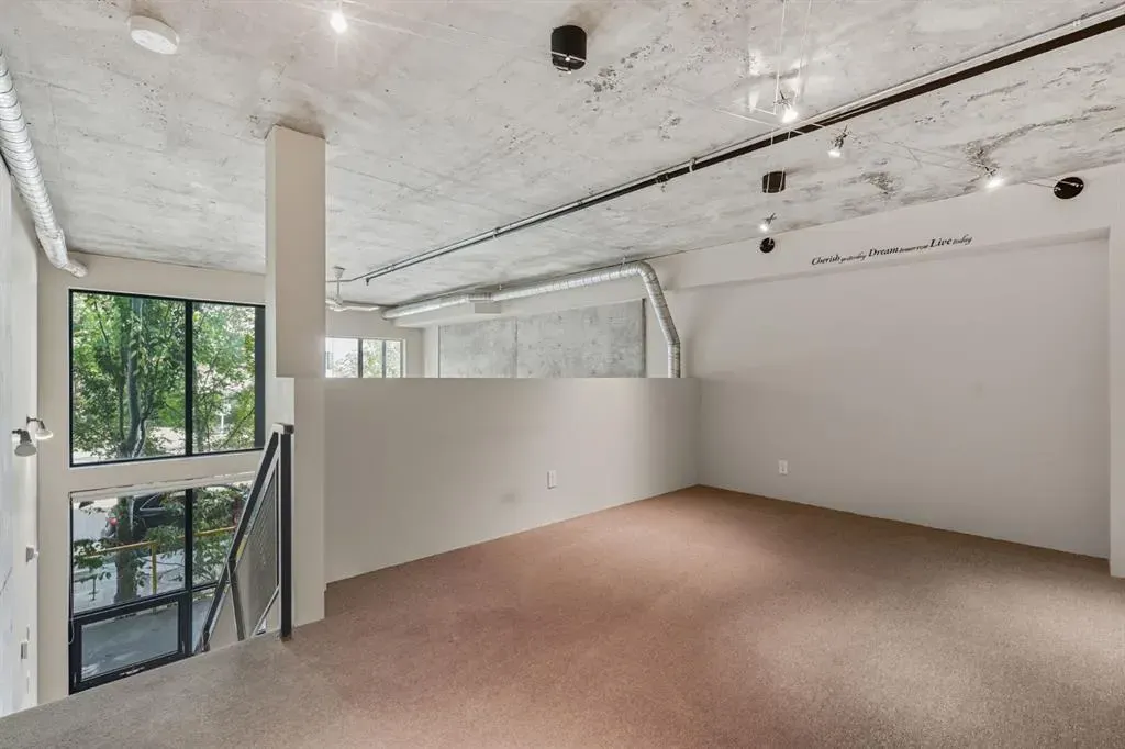 535 8 Avenue SE, #103