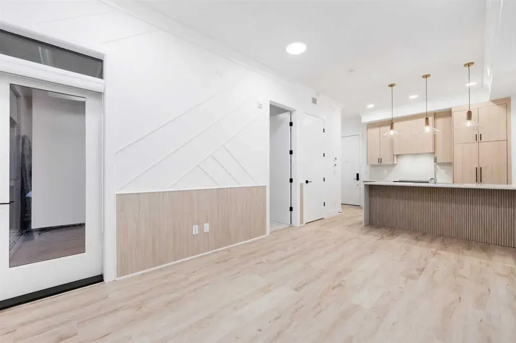 4270 Norford Avenue NW, #1113