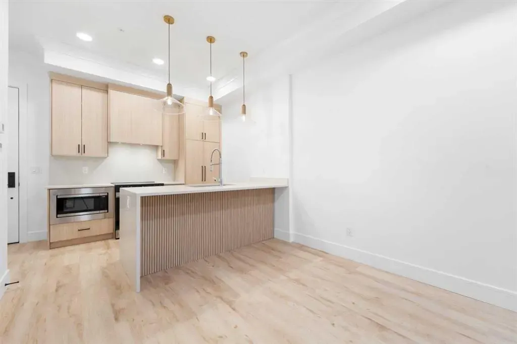 4270 Norford Avenue NW, #1113