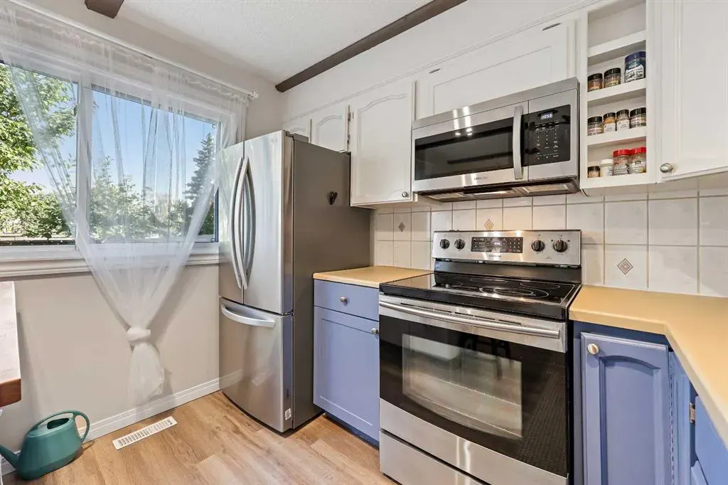 2300 Oakmoor Drive SW, #95