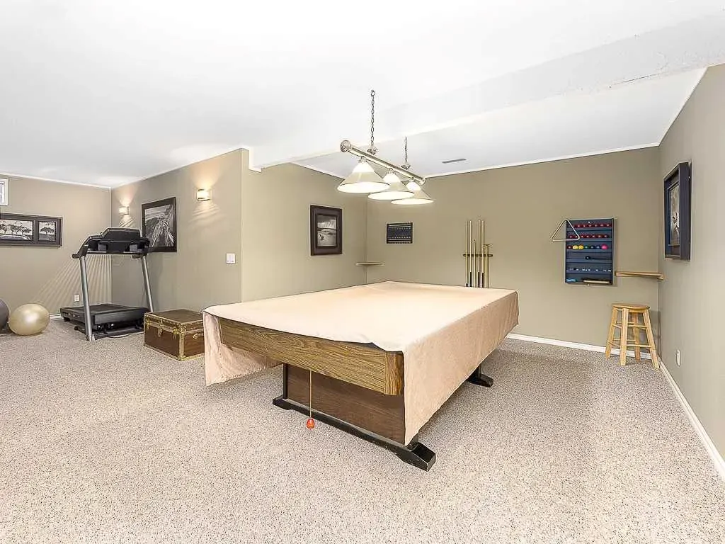 323 Bridlewood Circle SW