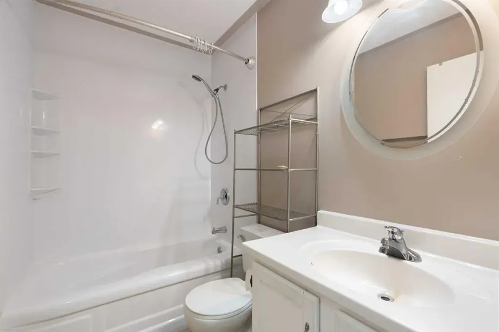 39 Bearberry Crescent NW