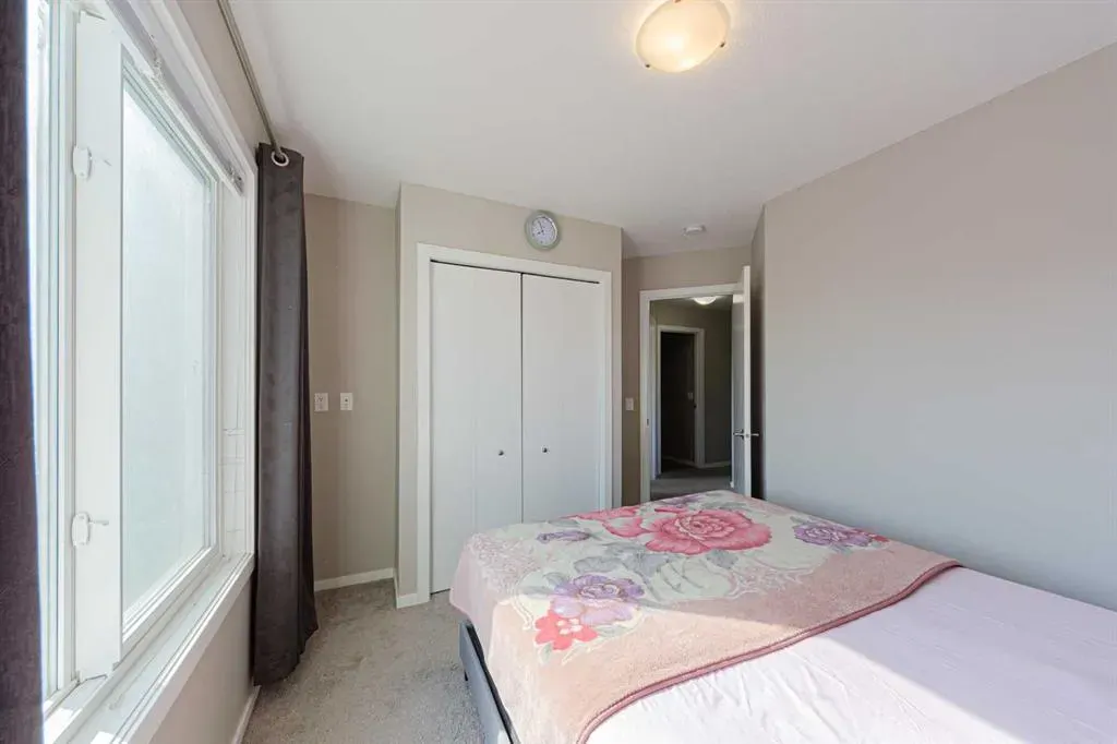 515 Redstone Walk NE, #202