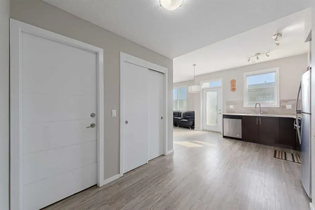 515 Redstone Walk NE, #202