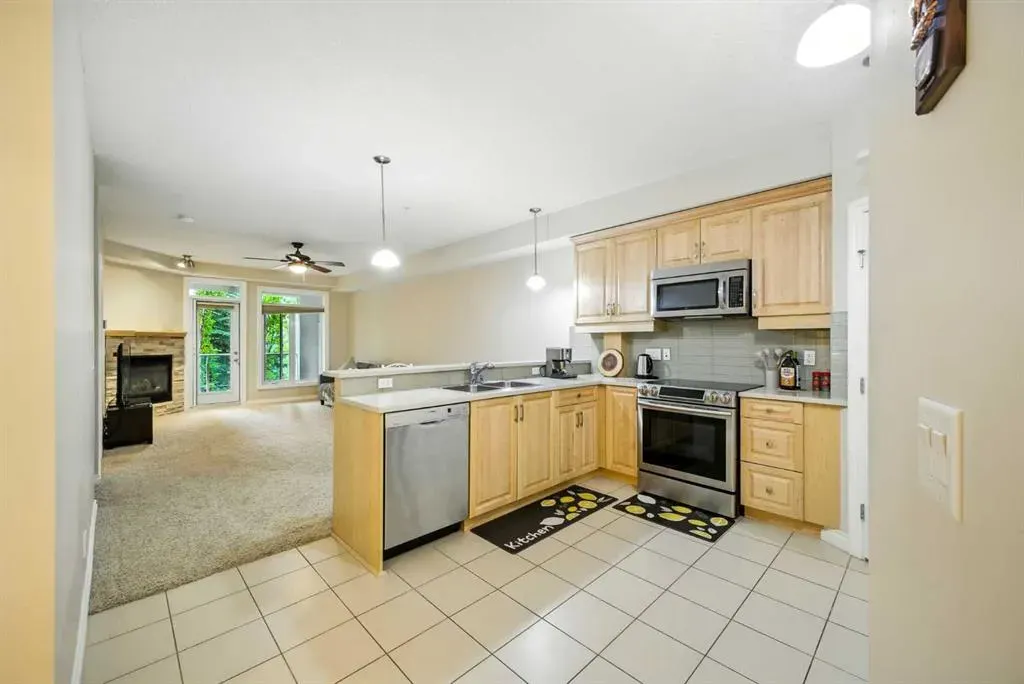 14 Hemlock Crescent SW, #8103
