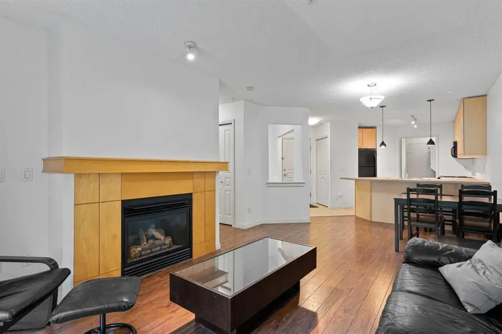 22 Richard Place SW, #143
