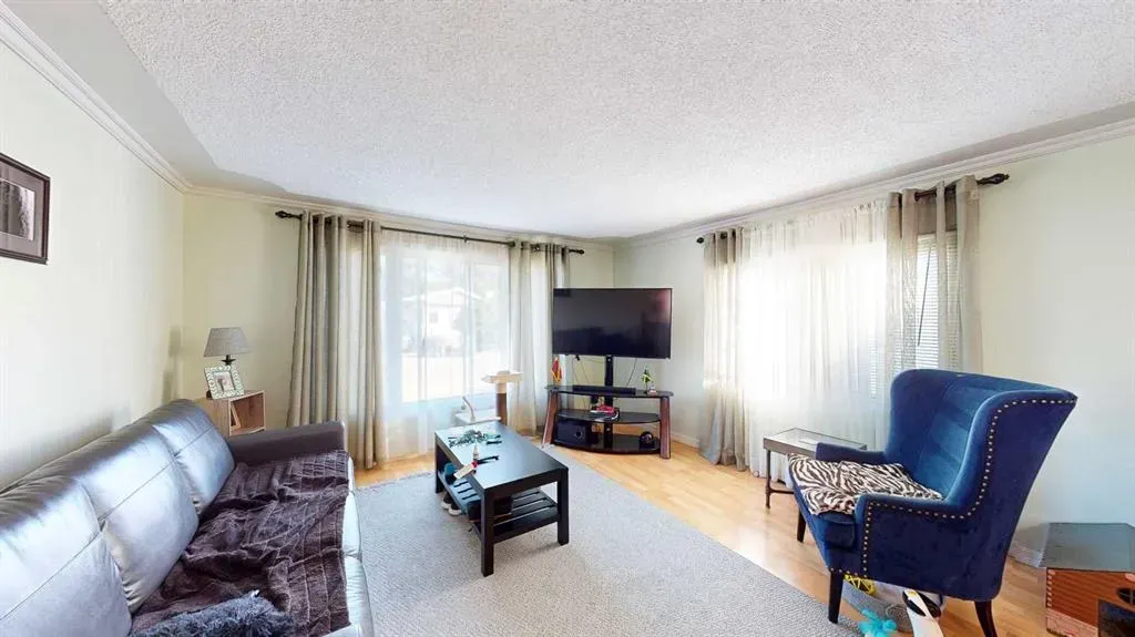 25 De Havilland Boulevard SW