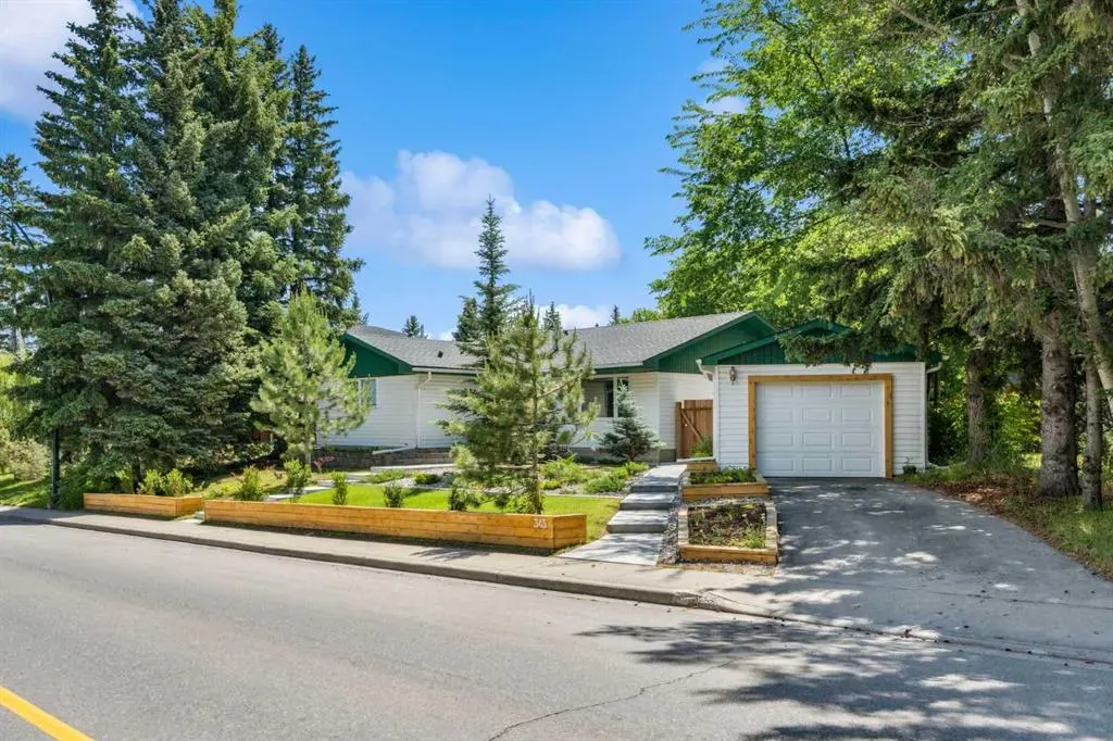 343 Canterbury Drive SW