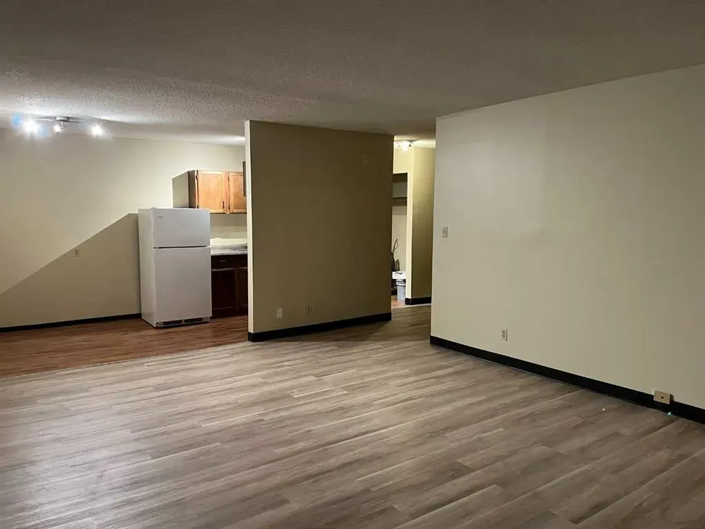 2410 14 Street SW, #b1-312