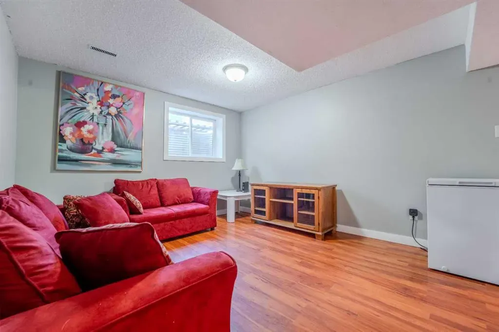 26 Elston Place