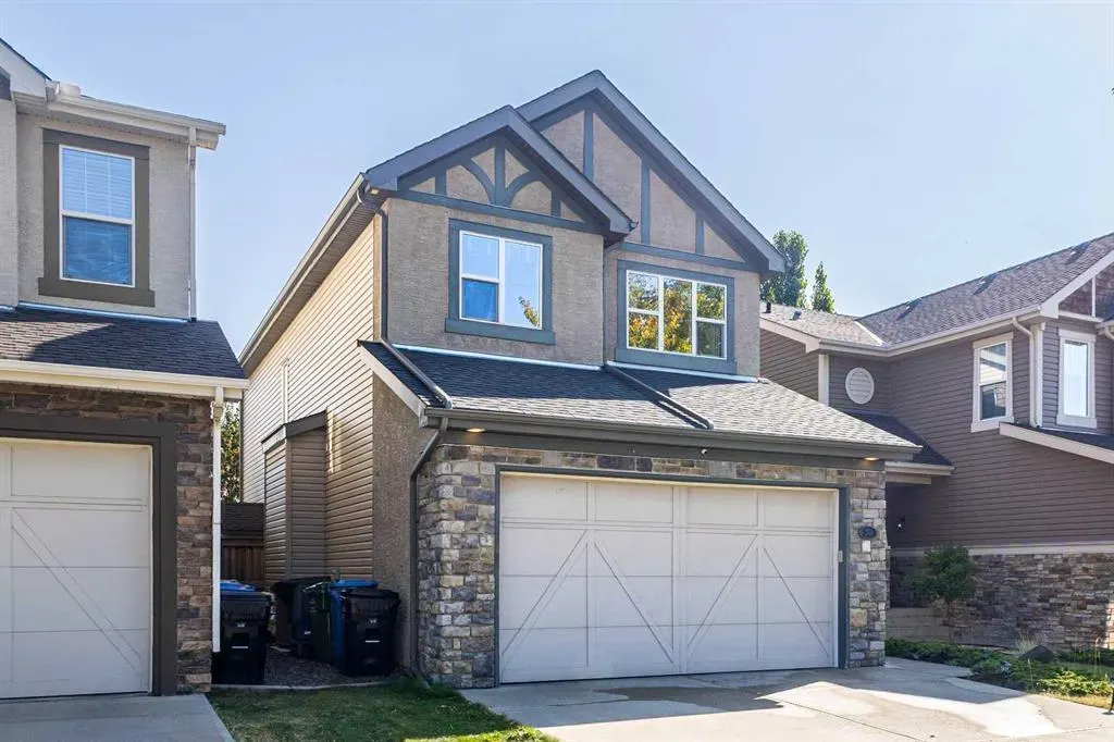 36 Aspen Hills Close SW