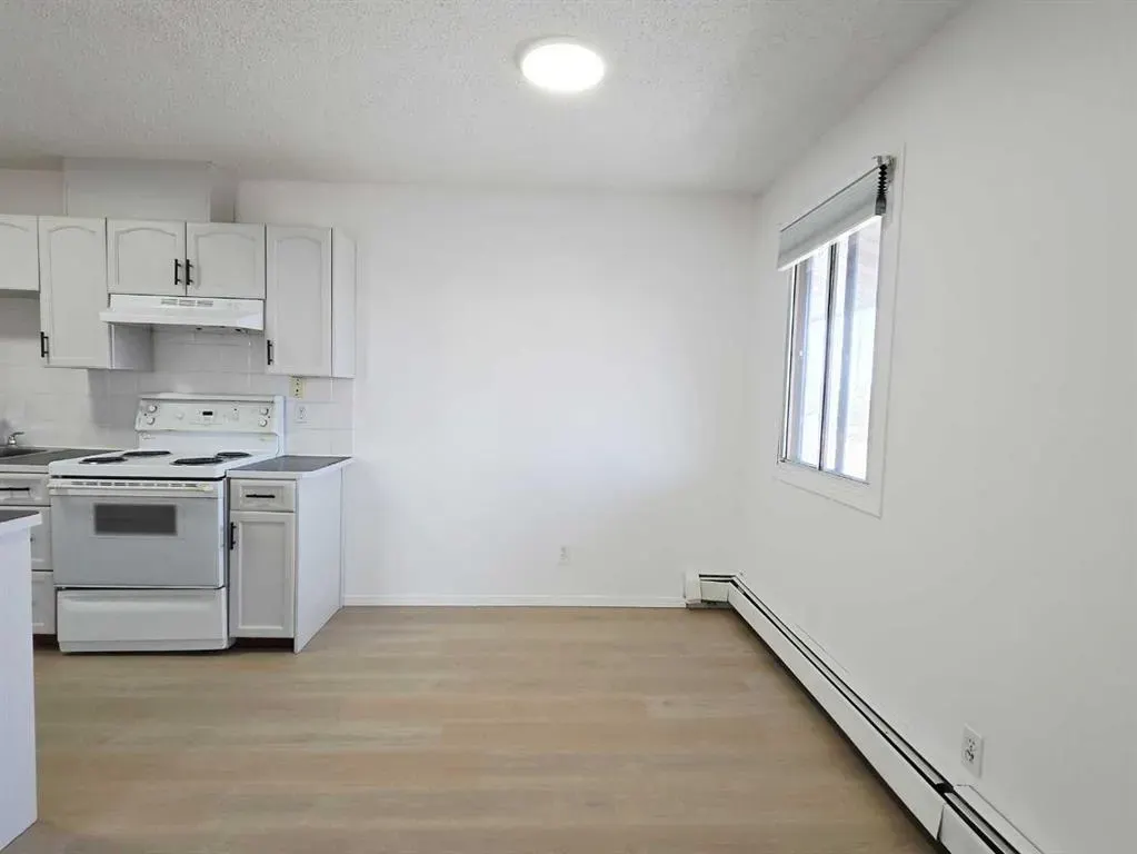 6825 Centre Street NW, #302