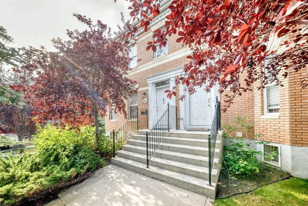 84 Inverness Square SE