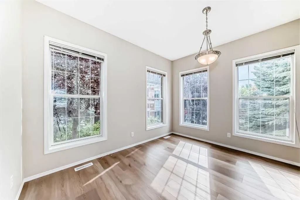 84 Inverness Square SE