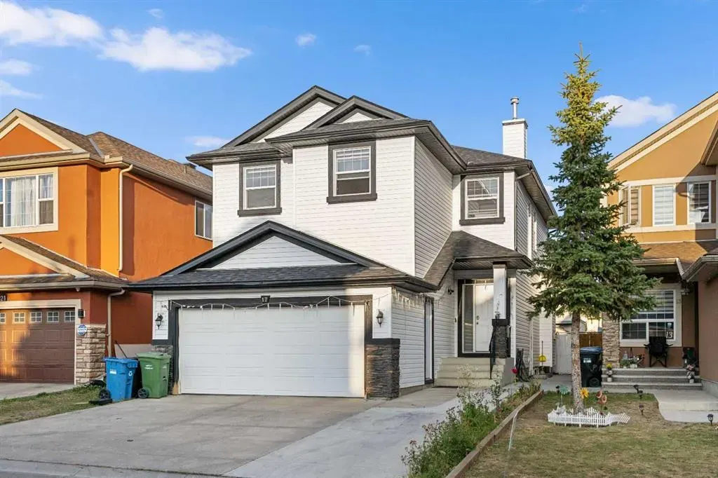 17 Saddlecrest Crescent NE