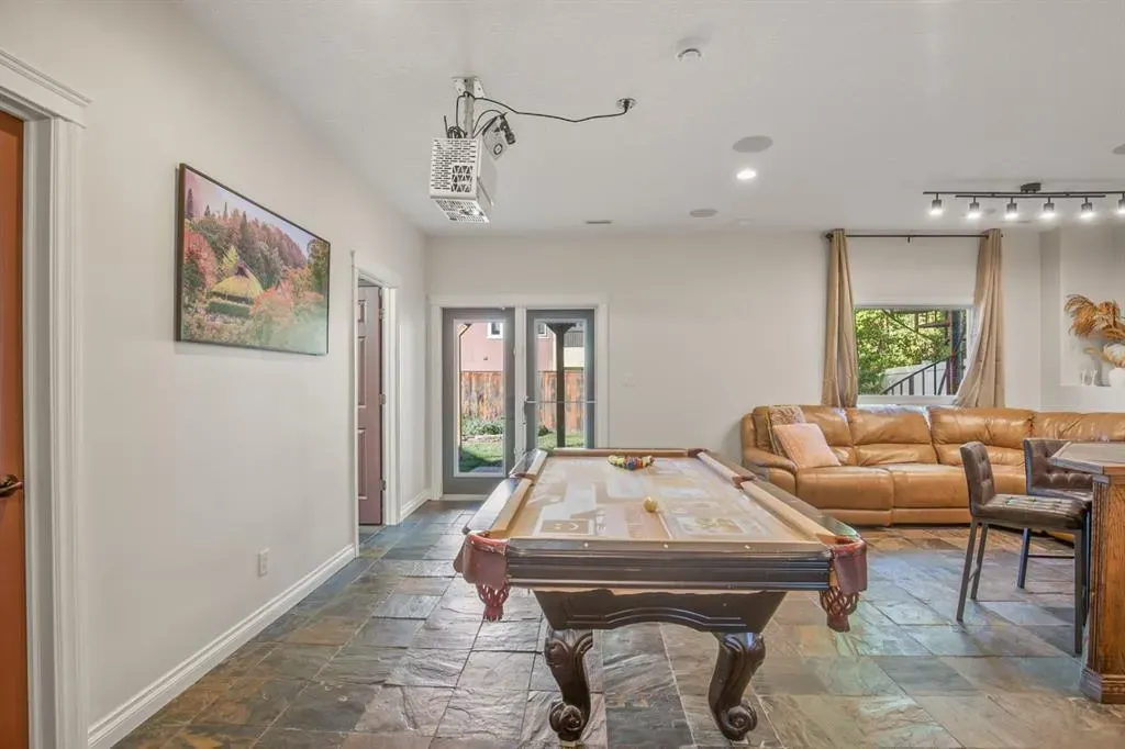 44 Isbister Close